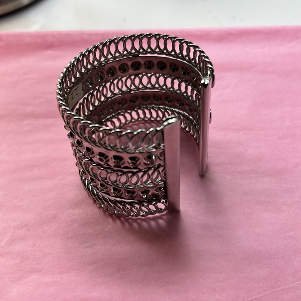 ‼️SALE‼️ Silver cuff bracelet - Picture 5 of 5